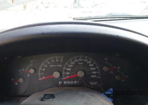 2003 Ford Expedition Xlt z USA, uszkodzony, nr VIN 1FMPU16L13LB57870